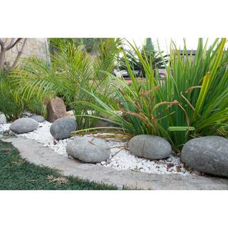 MSI Nile Gray (7 in. to 14 in.) Natural Boulder Rock (3 piecesCovers 0.65 cu. ft.) NILGRYBOULDER-B