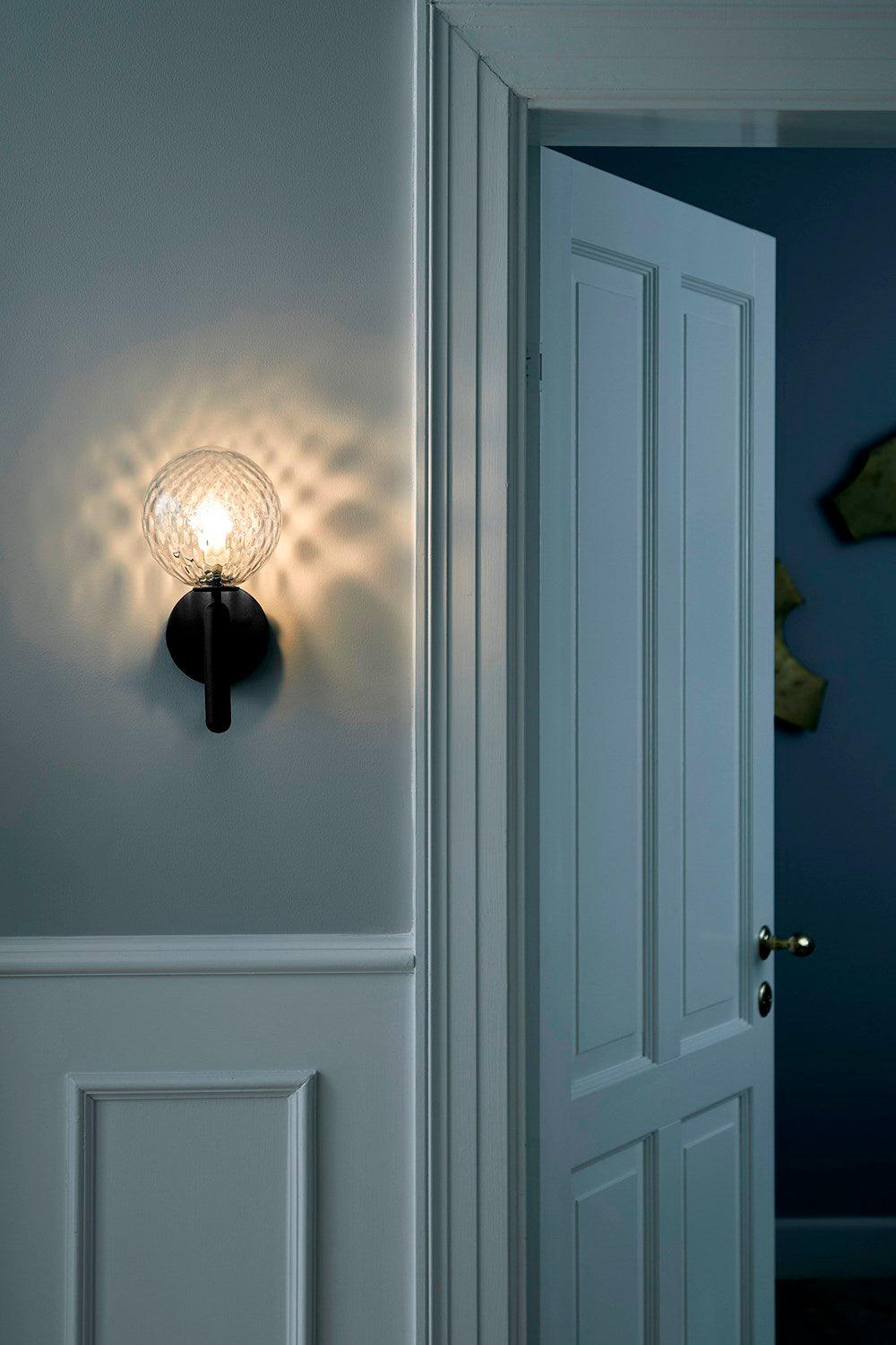 Nordica Wall Lamp