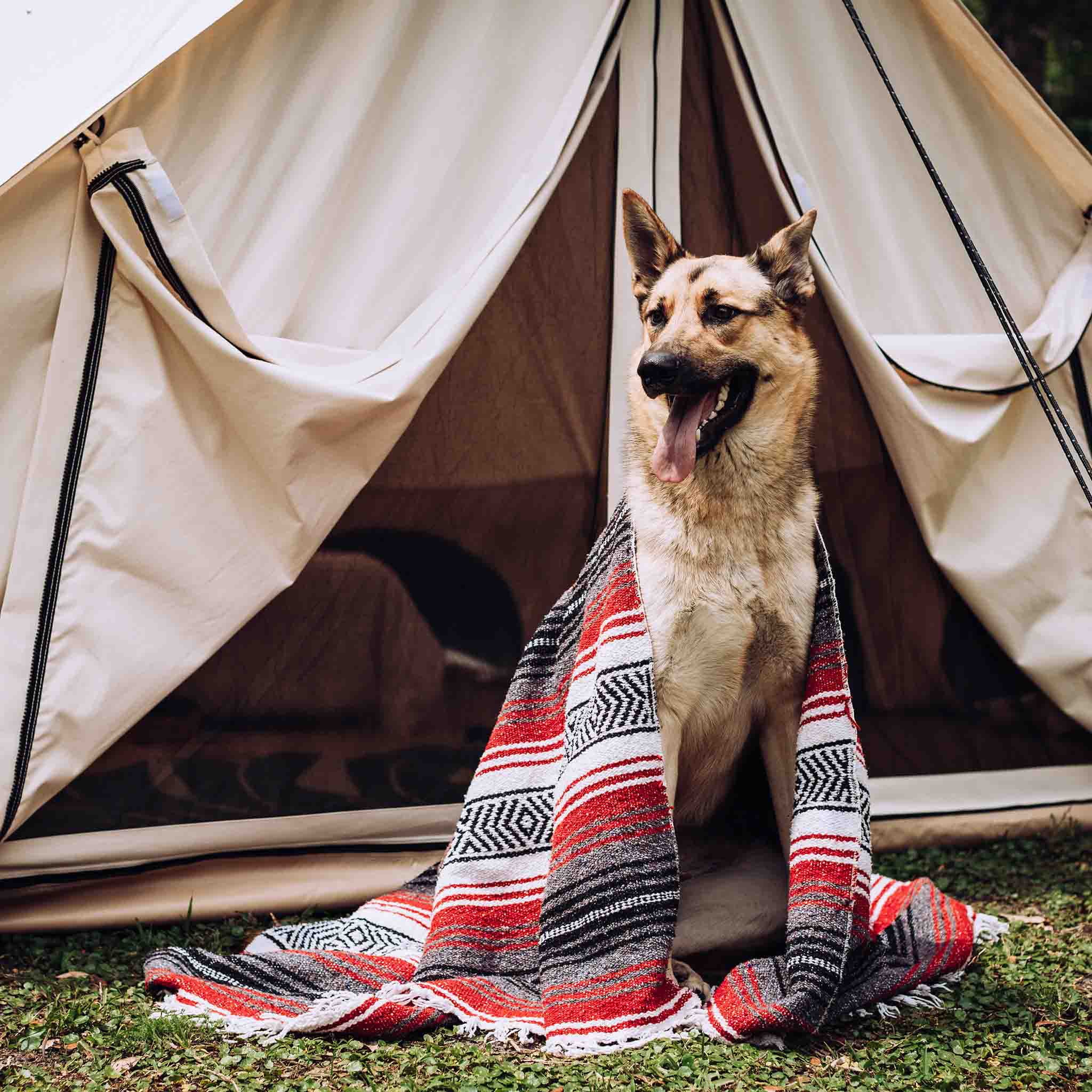 WHITEDUCK Avalon Canvas Bell Tent - Luxury All Season Tent for Camping and Glamping Made from Premium and Breathable 100% Cotton Canvas w/Stove Jack， Mesh