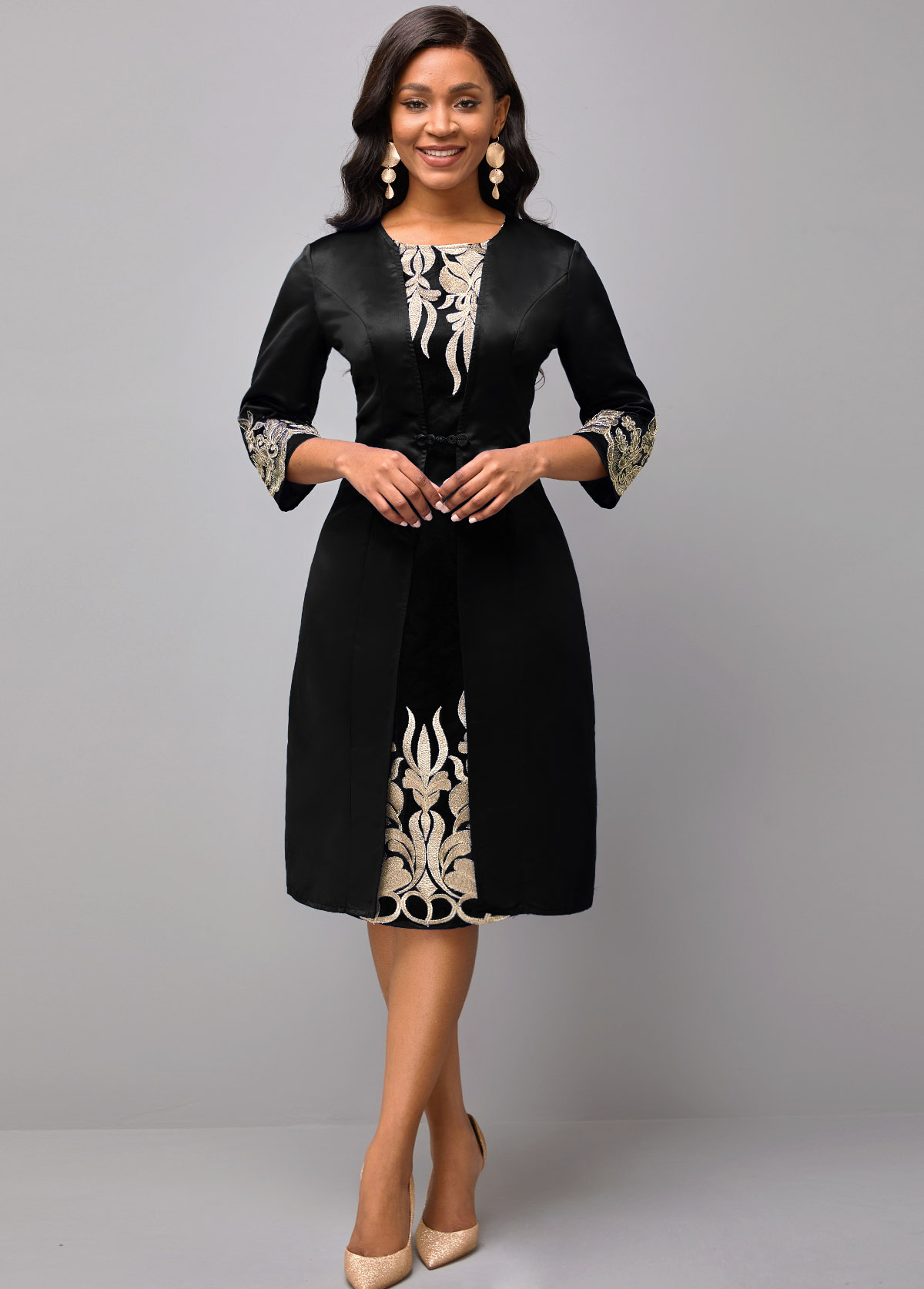 Round Neck 3/4 Sleeve Embroidered Dress