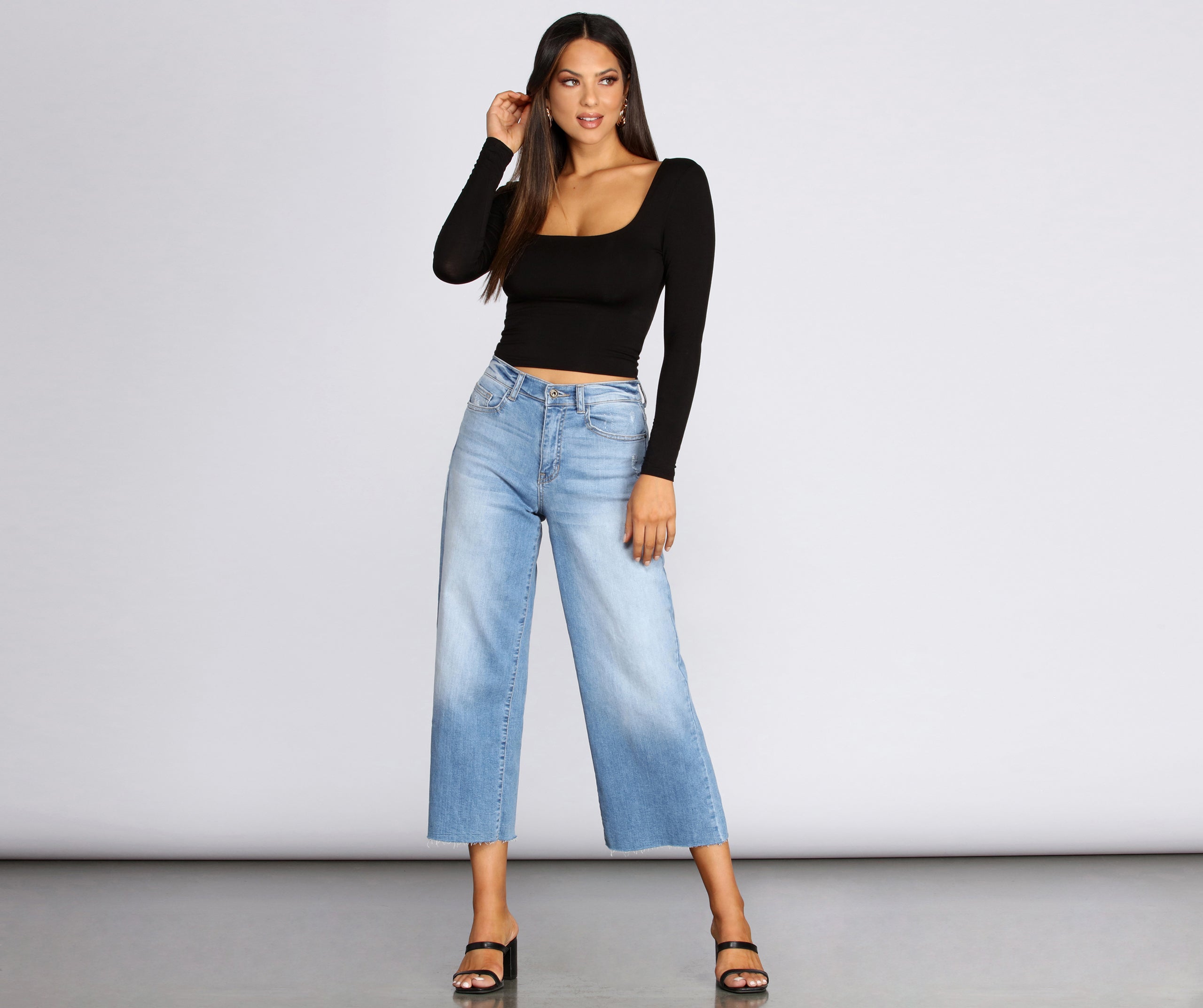 Basic Babe Scoop Top