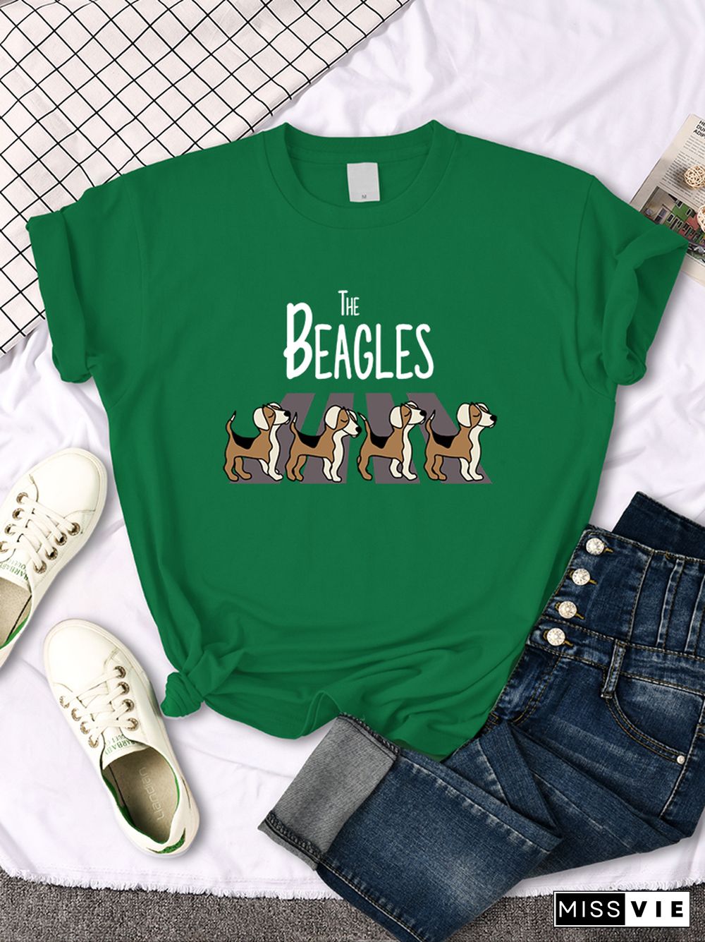 Four Beagles Crossing The Road Printed Female Tshirt Classic Slim Tees Plus Tshirts Anime Clothes Summer Vintage Women T-shirts