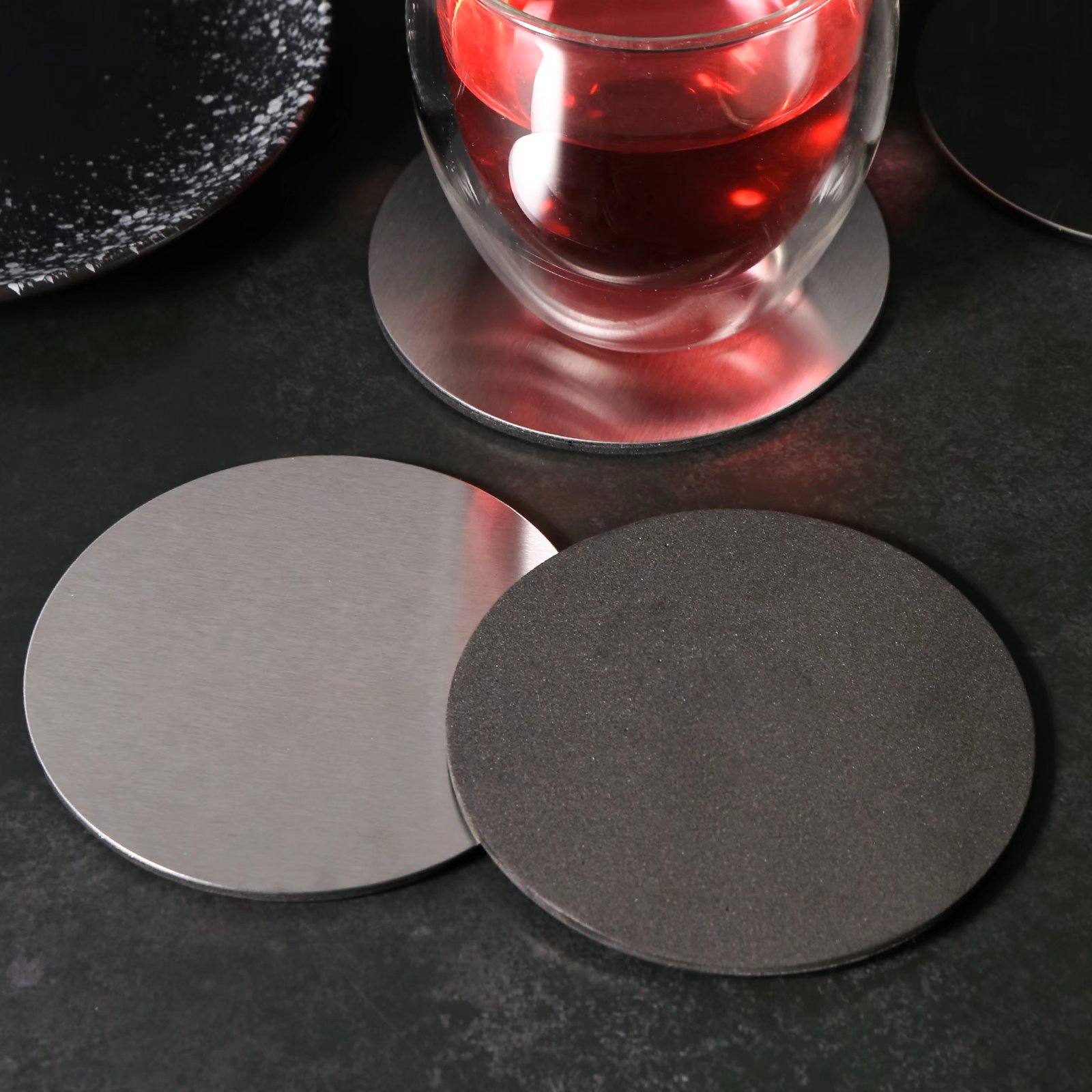 77L Cup Coasters Silver， Stainless Steel Round Cup Coaster with Holder， Set of 4