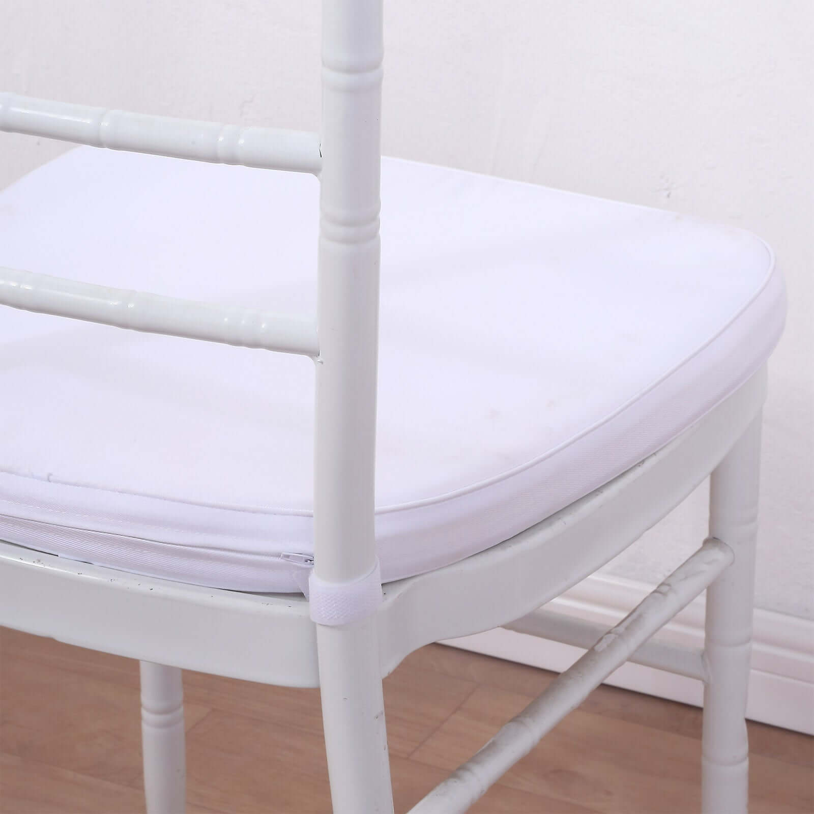 White Chiavari Chair Pad, Memory Foam Seat Cushion With Ties and Removable Cover 1.5