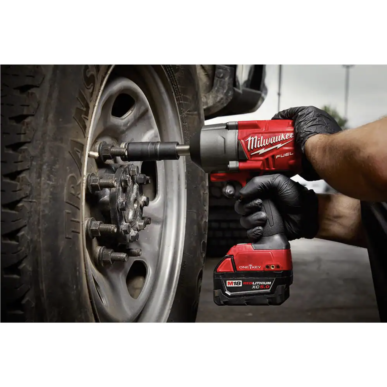 Milwaukee M18 ONE-KEY FUEL 18V Lithium-Ion Brushless Cordless 1/2 in. Impact Wrench with Extended Anvil (Tool-Only)