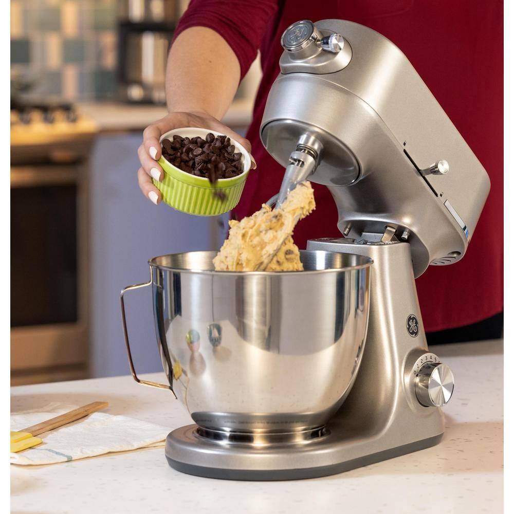 GE 53 Qt 7Speed Stainless Steel Stand Mixer with coated flat beater coated dough hook wire whisk and pouring shield