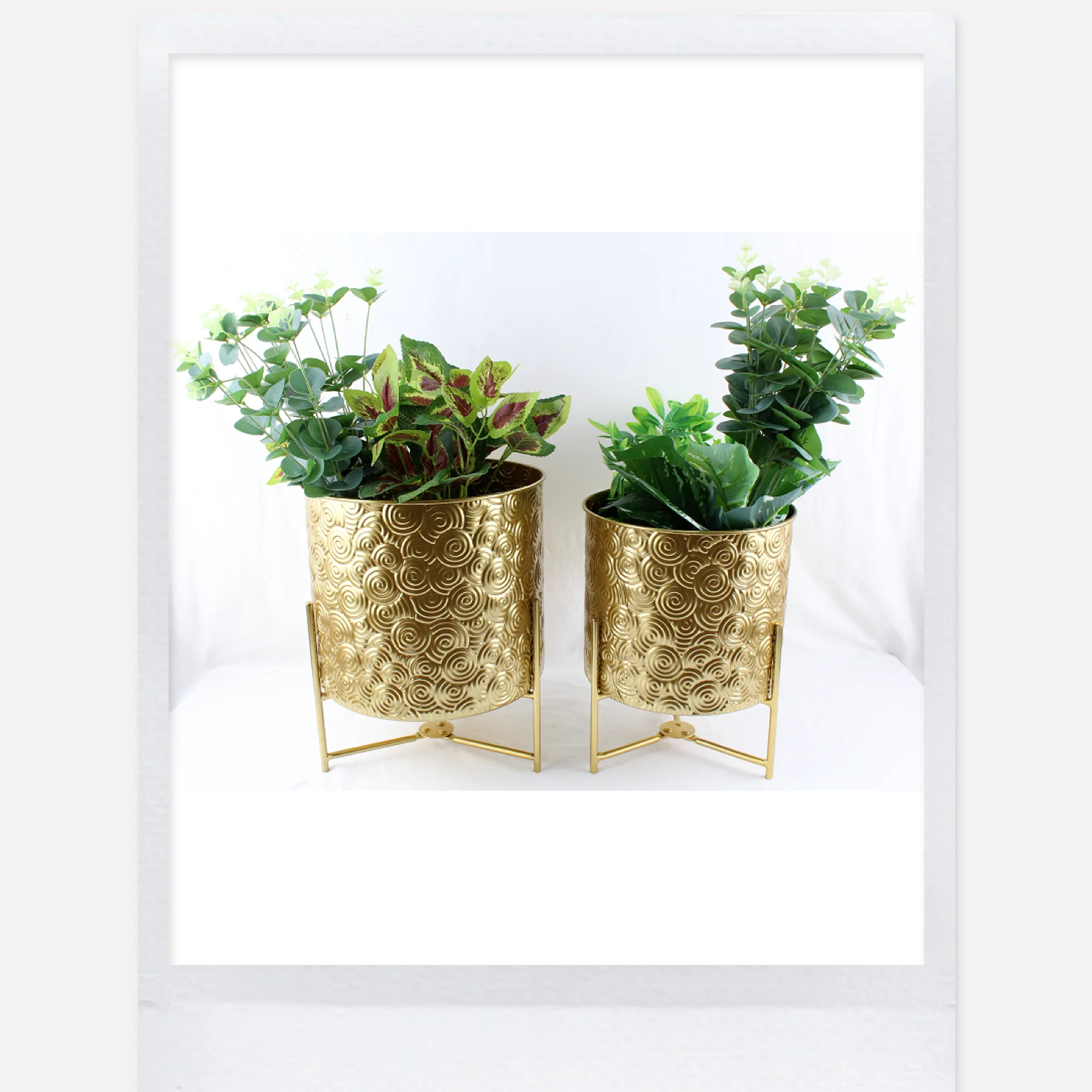 Indoor Outdoor Rustproof Metal Plant Stands For Flower Pot  Stand Flower Pot Holder For Indoor Multiple Plants