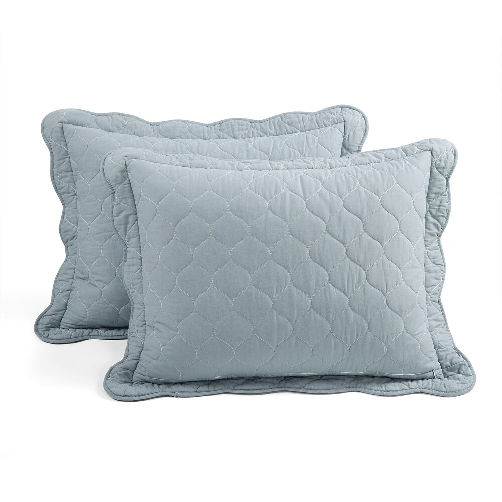 Lush Decor Coastal Chic Scallop Edge Reversible Quilt