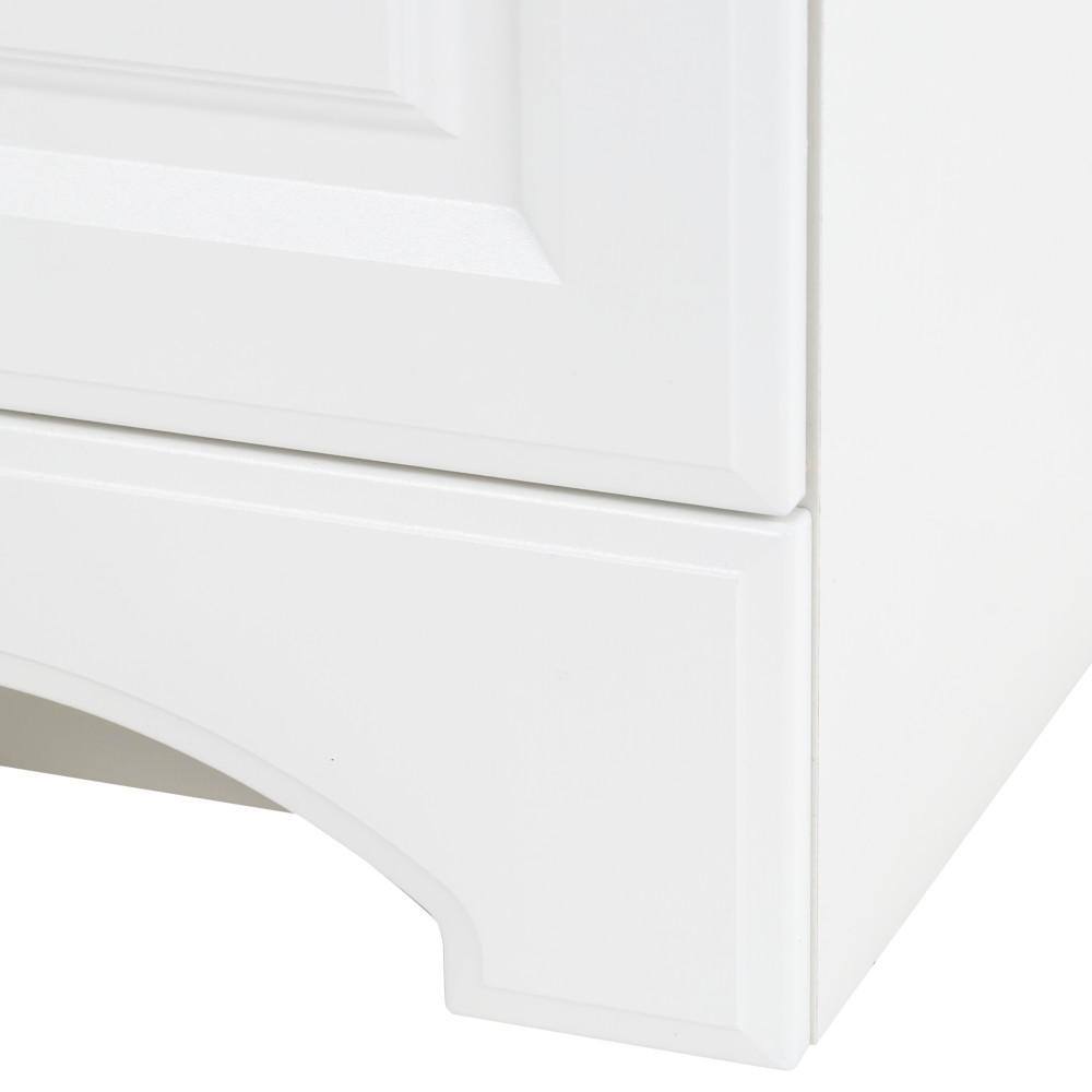 Glacier Bay 18.5 in. W x 18 in. D x 33.6 in. H Freestanding Bath Vanity in White with White Cultured Marble Top GB18P2-WH