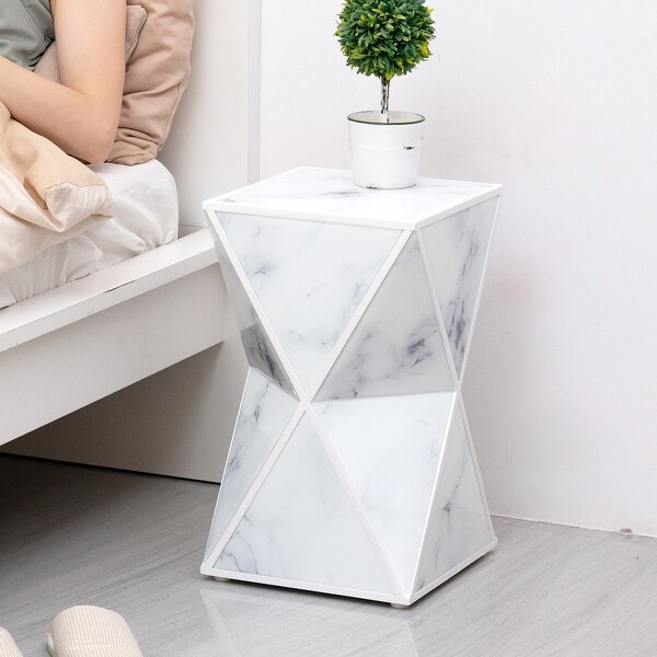 Mirrored End Table， Mirrored Nightstand， Silver Side Table for Bedroom Living Room