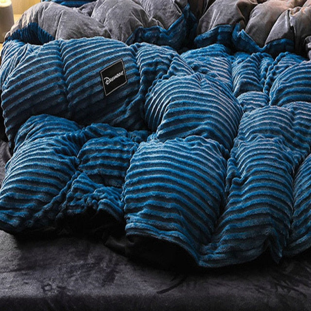 Snugly Warm Fleece Bedding Set