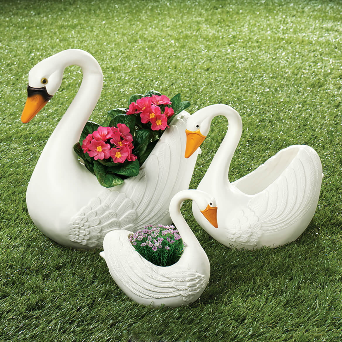 Swan Garden Planters, White, Set of 3