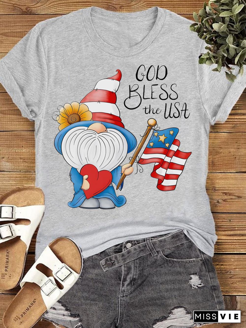 God Bless The USA Gnome Print Round-neck T-shirt