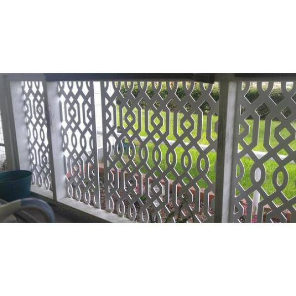 Acurio Latticeworks Azzaria 4 ft. x 32 in. White Vinyl Decorative Screen Panel 4832PVCW-AZZ