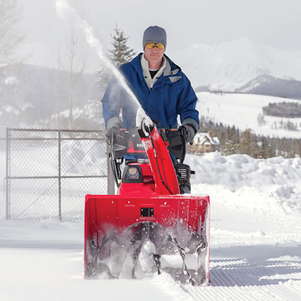 9HP 28In Two Stage Wheel Drive Snow Blower ;