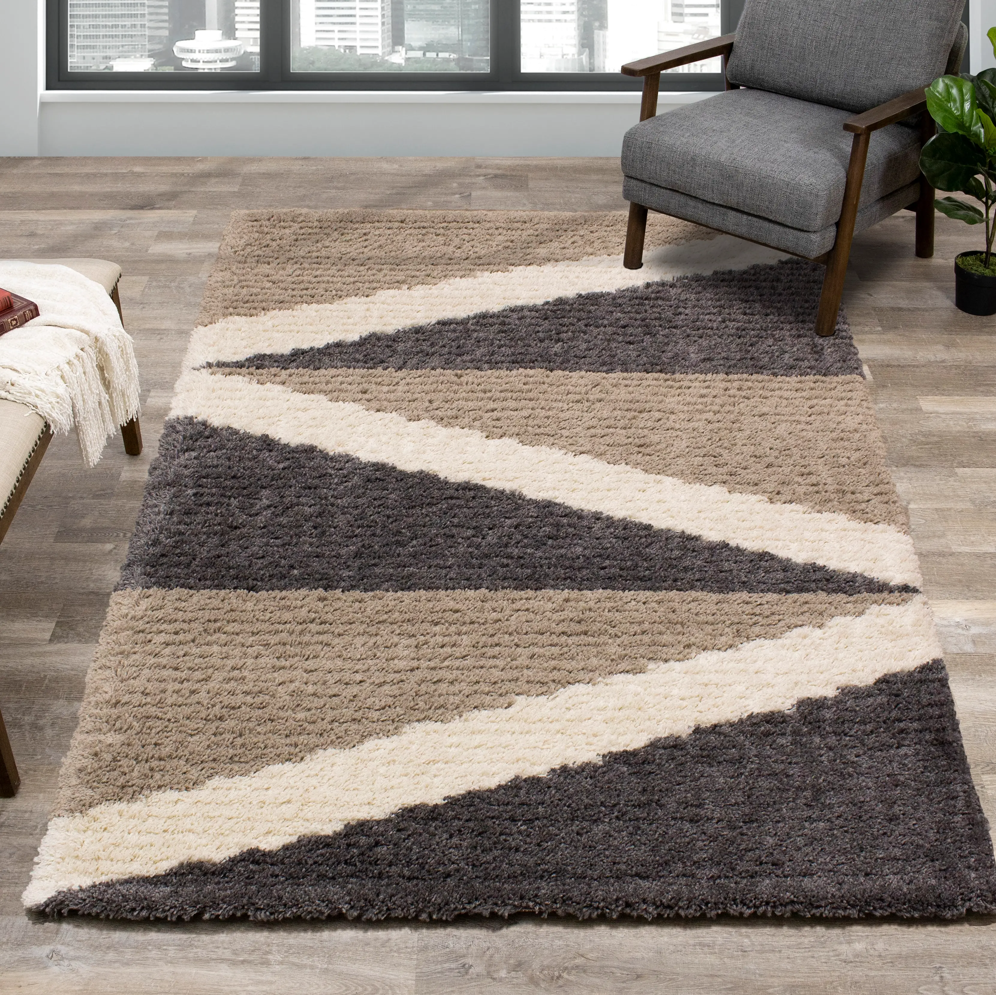 Rondo 5 x 8 Abstract Beige Cream Shag Rug