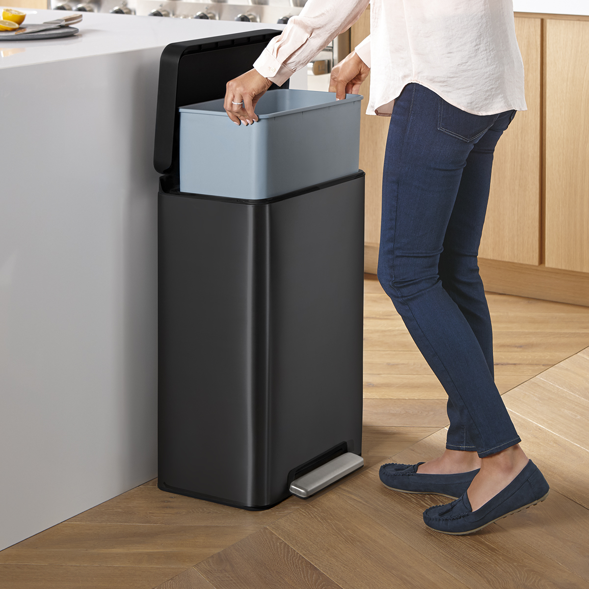 Kohler 13 gal Steel Step Trash Can