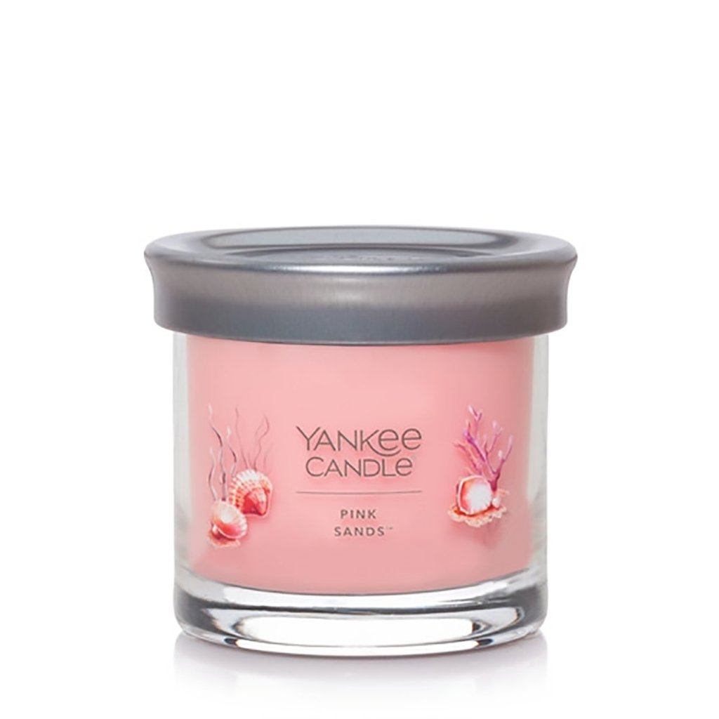 Yankee Candle  Signature Small Tumbler Candle in Pink Sands