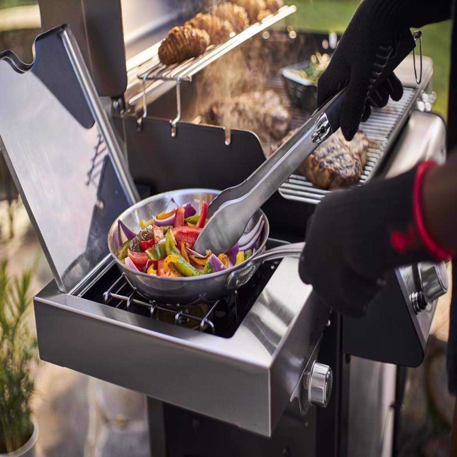 Weber Spirit SP-335 3-Burner Propane Gas Grill， Stainless Steel