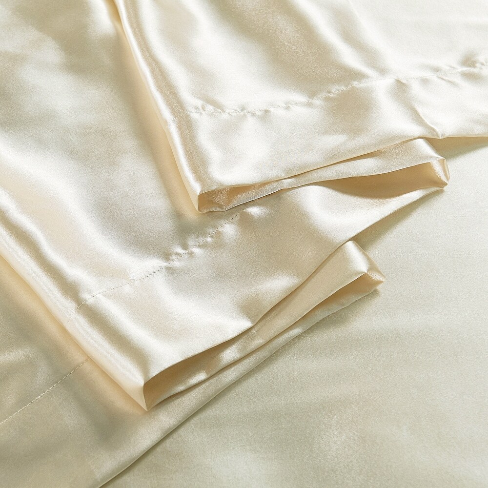 Remembrance Satin 4 piece Bed Sheet Set