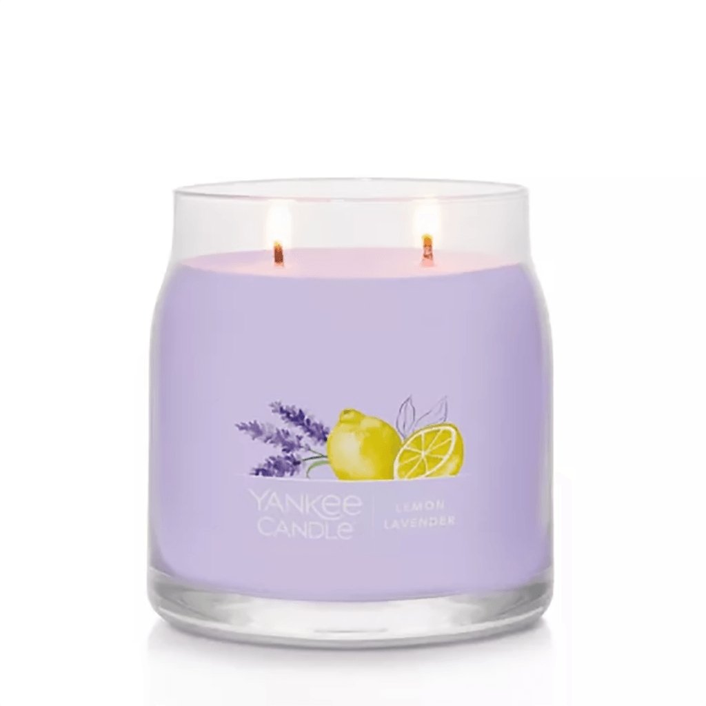 Yankee Candle  Signature Medium Jar Candle in Lemon Lavender