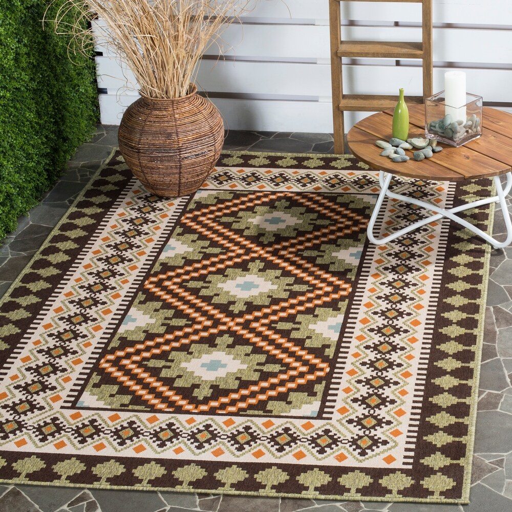 SAFAVIEH Veranda Eyvor Indoor/ Outdoor Waterproof Patio Backyard Rug