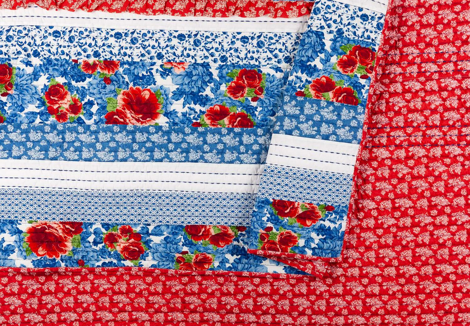 The Pioneer Woman Blue Heritage Floral Cotton Full/Queen Quilt