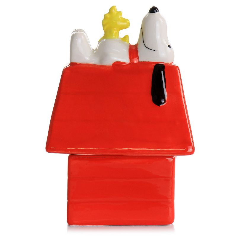 Gibson Home Peanuts Classical Dog House Snoopy and Woodstock Salt and Pepper Shaker Set