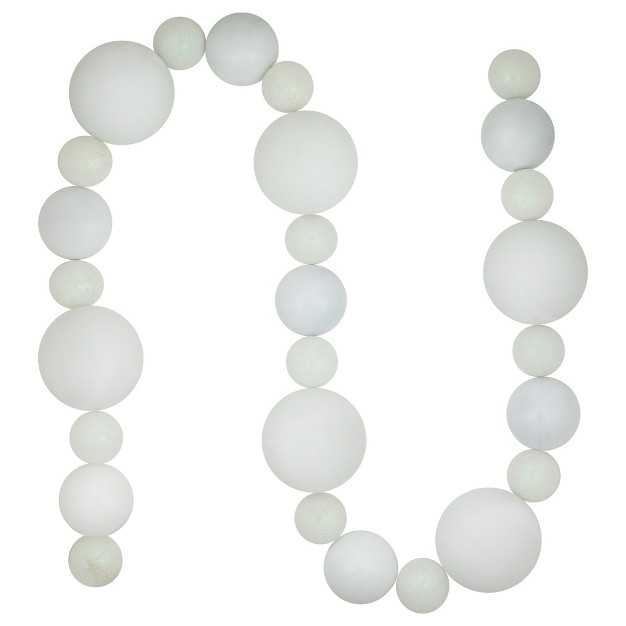 Northlight 6 x27 White Shatterproof Ball 3 finish Christmas Garland