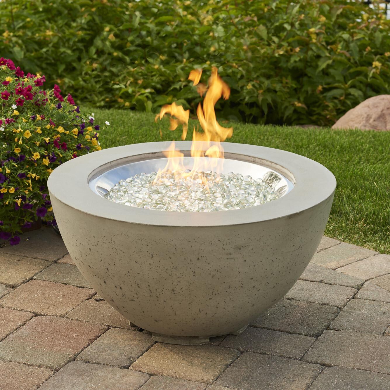 The Outdoor GreatRoom Company Cove 29-Inch Round Natural Gas Fire Pit Bowl with 20-Inch Crystal Fire Burner