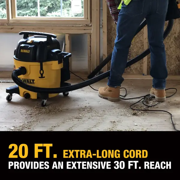 DEWALT 12 gal Poly Wet/Dry Vac