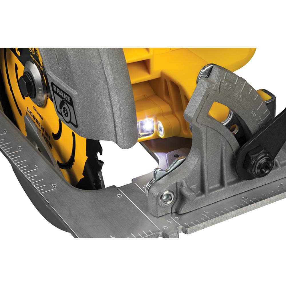 DEWALT 20V MAX* POWER DETECT XR Brushless 7-1/4In Circular Saw Kit DCS574W1 from DEWALT