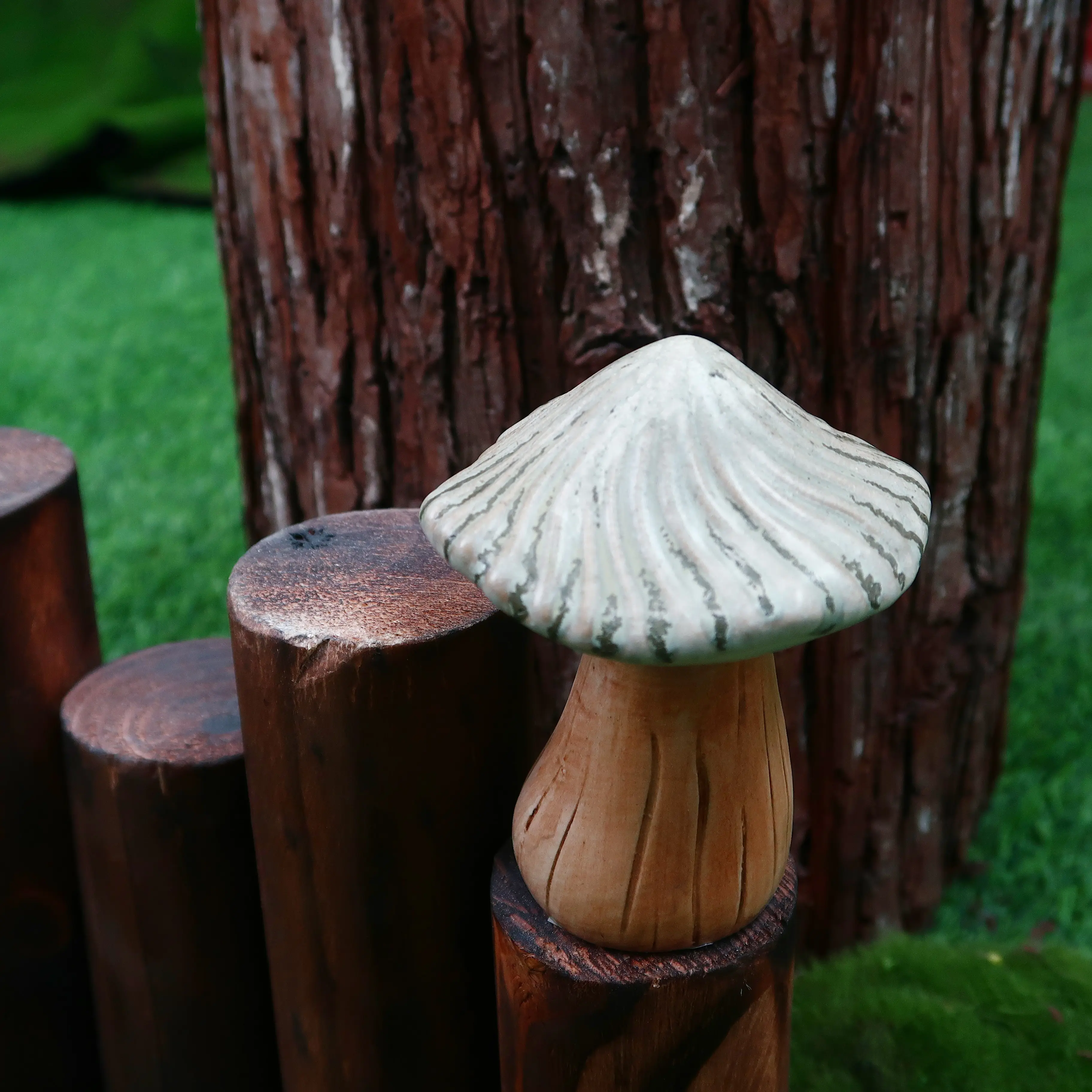 Garden Decoration Ceramic Mushroom Artificial Plant Ceramic Sculpture Wedding Decoration Supplies Mushroom Ceramic Ornament