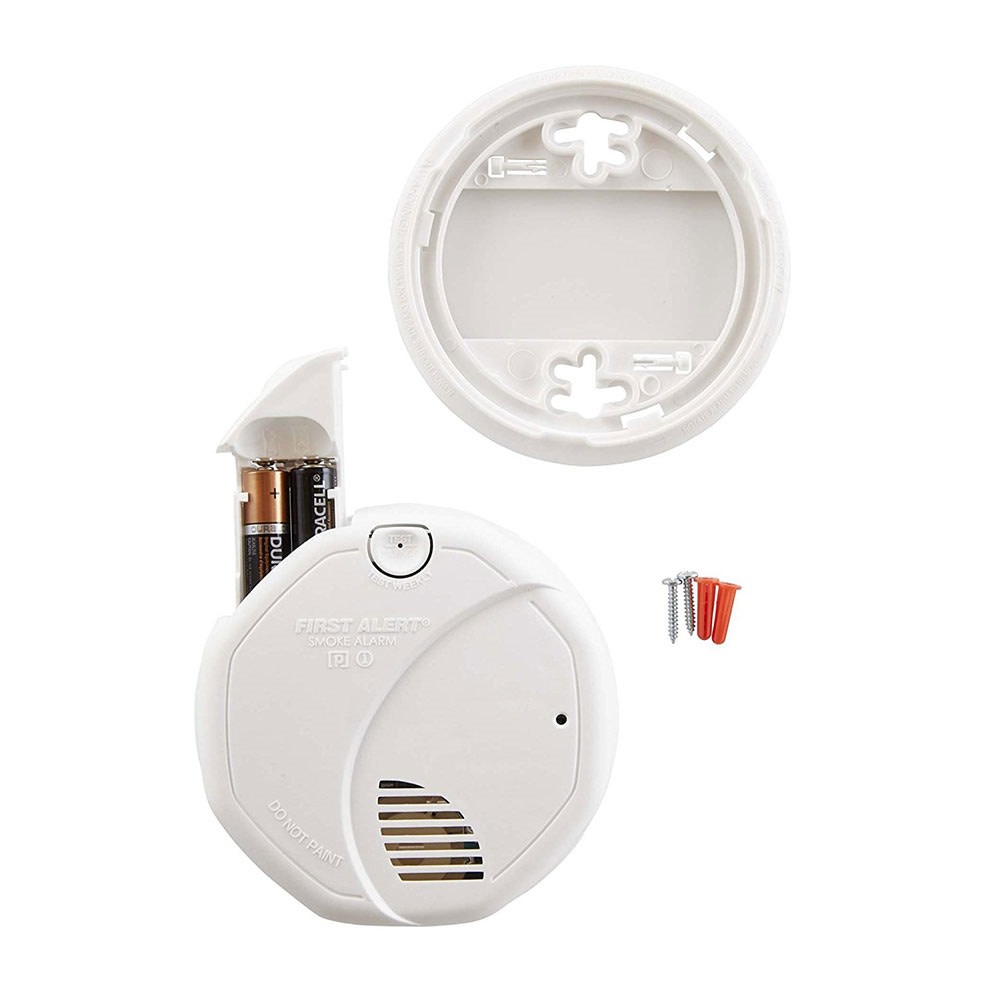 Smoke Alarm with Smart Sensing Technology and Nuisance Resistance ;