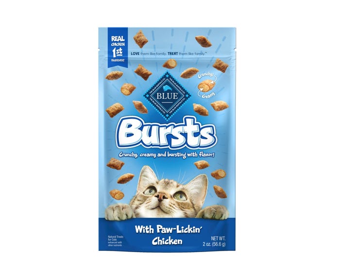 Blue Buffalo Bursts Crunchy Cat Treats， Chicken， 2 oz. Bag