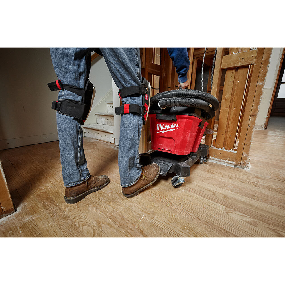 Milwaukee Wet/Dry Vacuum Cart 0923-20 from Milwaukee