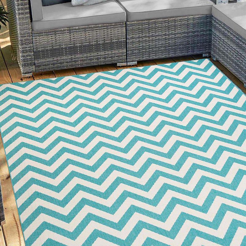 Superior Poipu Modern Chevron Indoor/Outdoor Area Rug