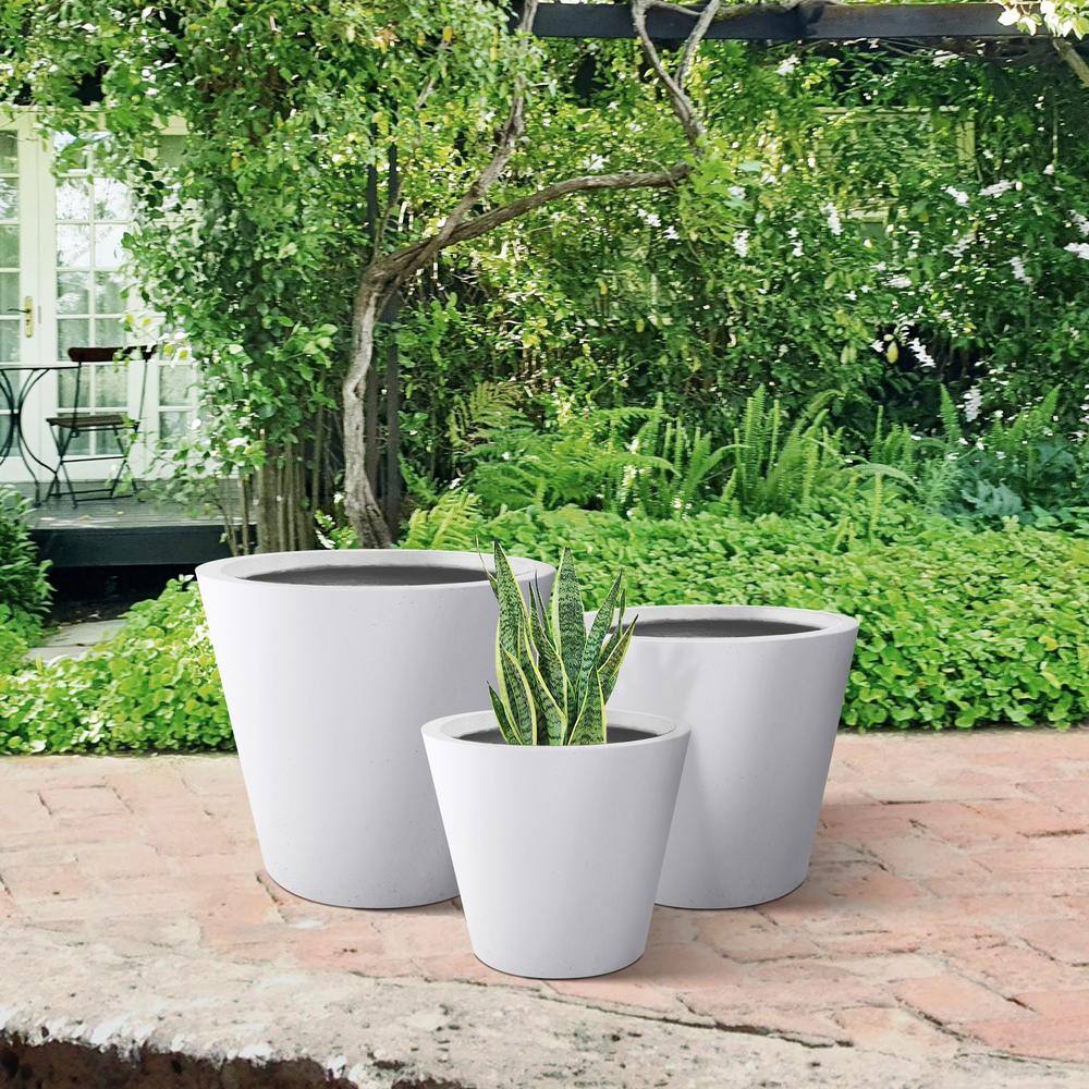 PLANTARA 18 in. x 15 in. x 13 in. D Solid White Concrete Plant Pot(Set of 3)， Modern Round planter， Outdoor Flower pot for Garden PA154S3-8011