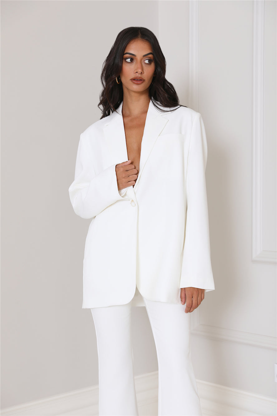 RUNAWAY The Oversized Blazer White