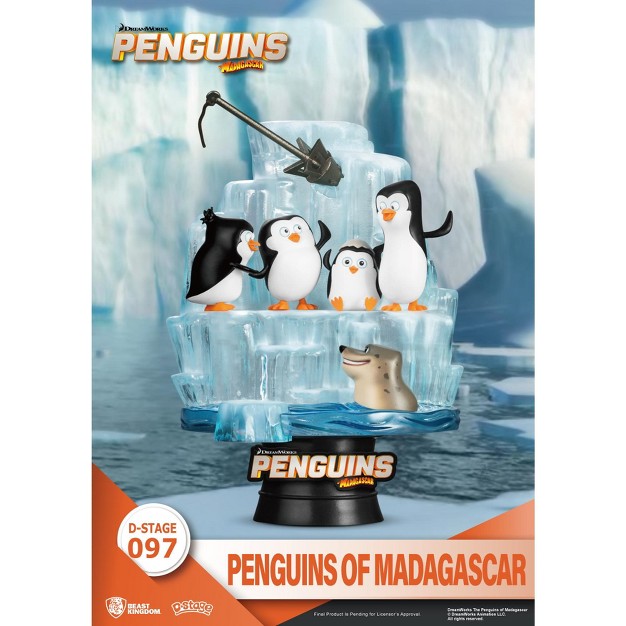 Universal Penguins Of Madagascar d stage