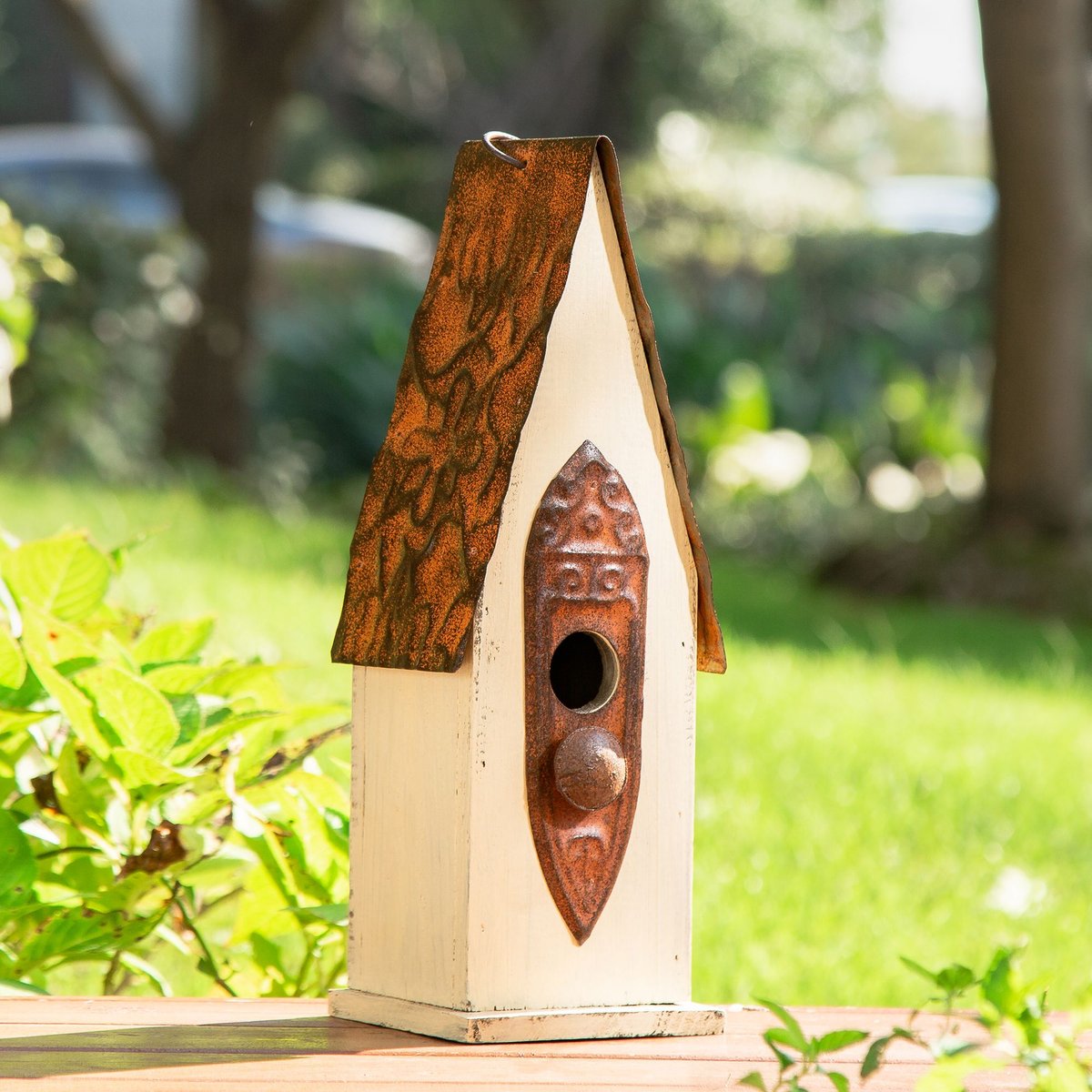 Glitzhome Washed White Distressed Solid Wood Birdhouse