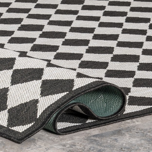 Nuloom Valery Black amp White Checkered Indoor And Outdoor Patio Area Rug