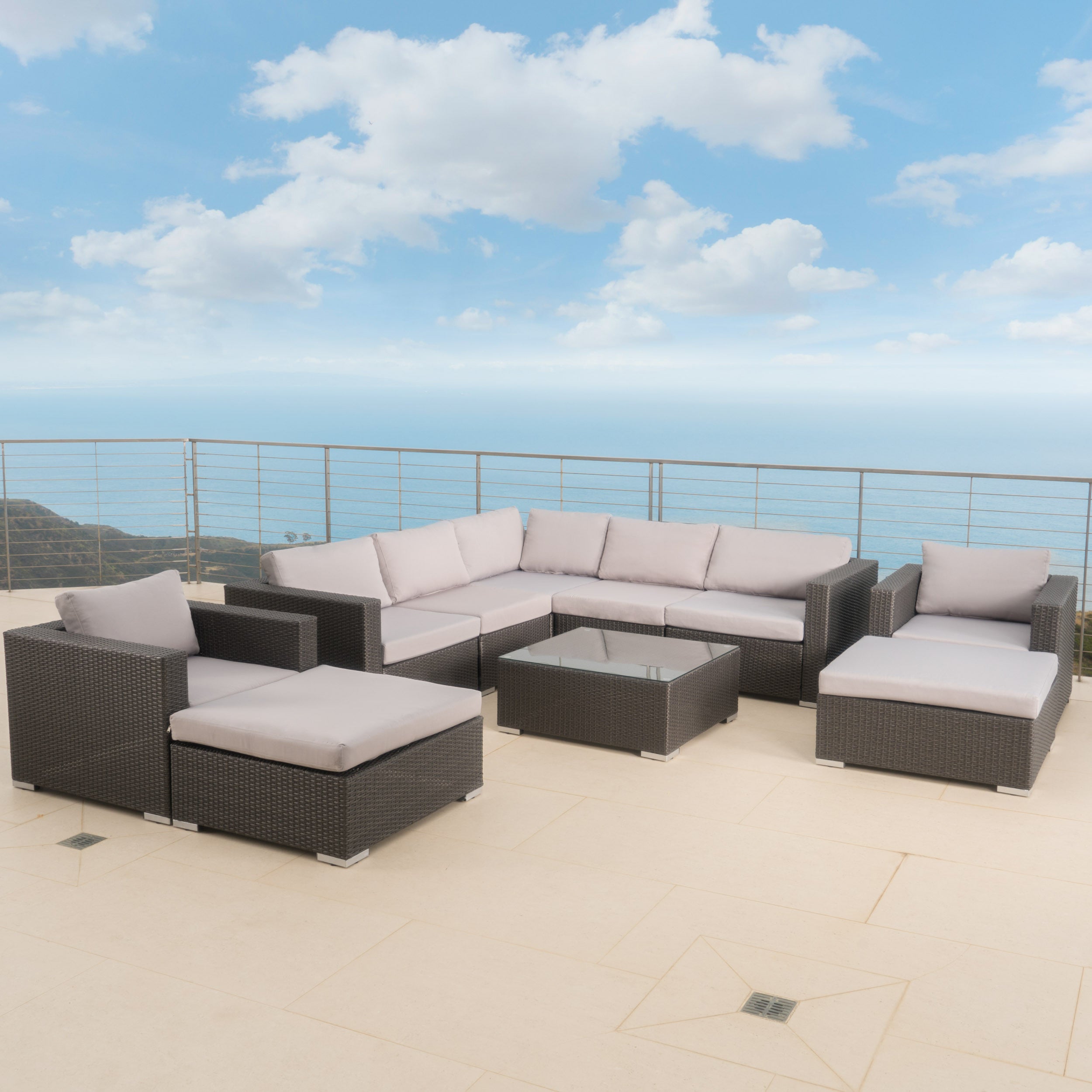 Francisco Outdoor Wicker Sectional w/ Cushions