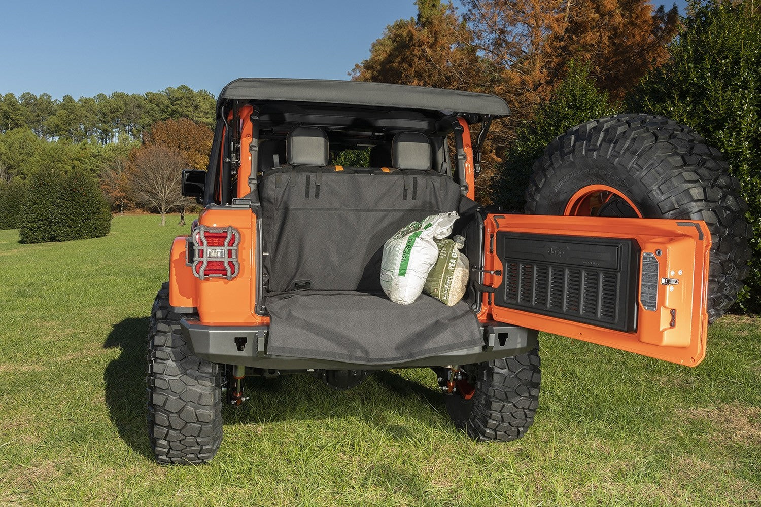 Rugged Ridge 13260.14 C3 Cargo Cover， 18-21 Jeep Wrangler JL， 2 Door