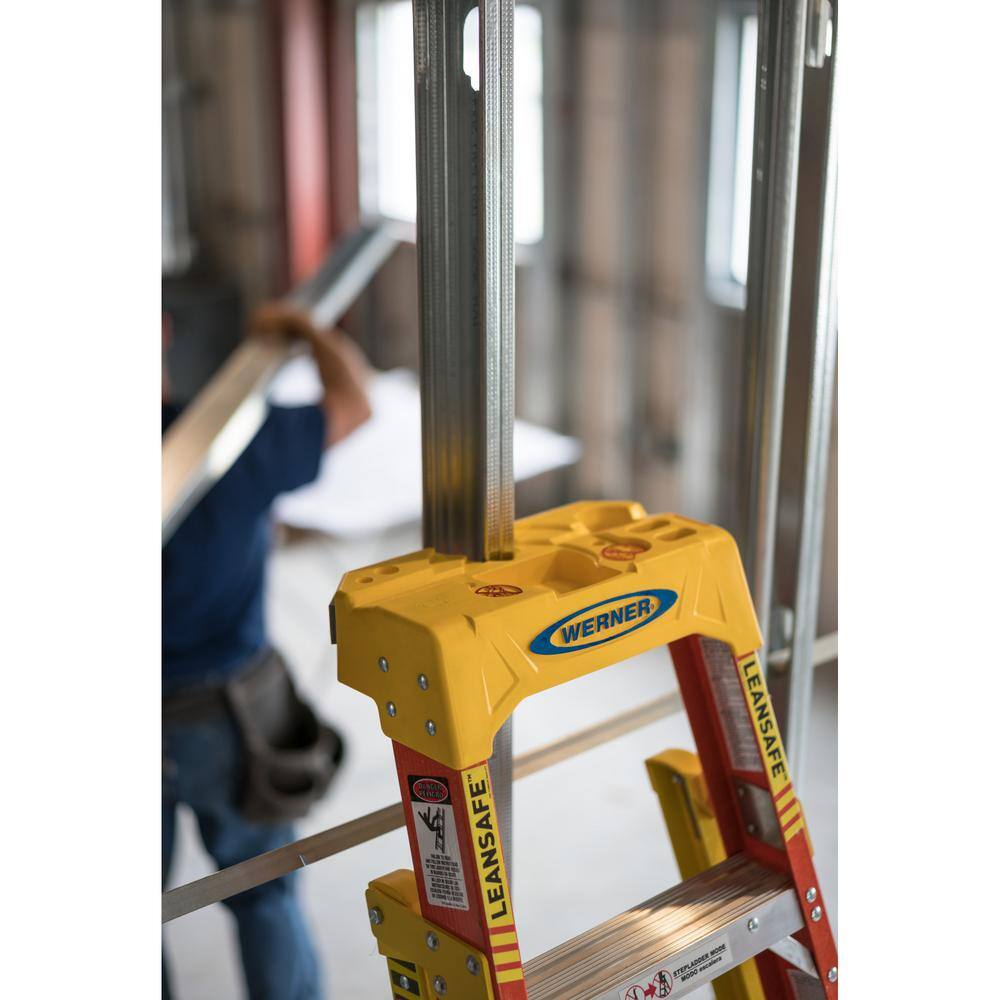 Werner LEANSAFE 10 ft. Fiberglass Leaning Step Ladder with 300 lb. Load Capacity Type IA Duty Rating L6210