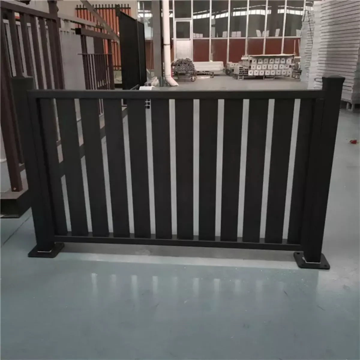 Hot selling  adjustable aluminum fence diy Factory Supply Powder Coated colorful Aluminum Fences manufacture of metal fences