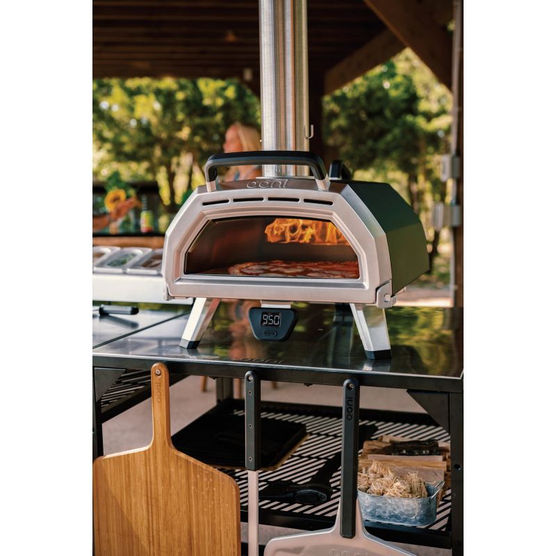 Ooni Karu 16 Multi-Fuel Pizza Oven Black