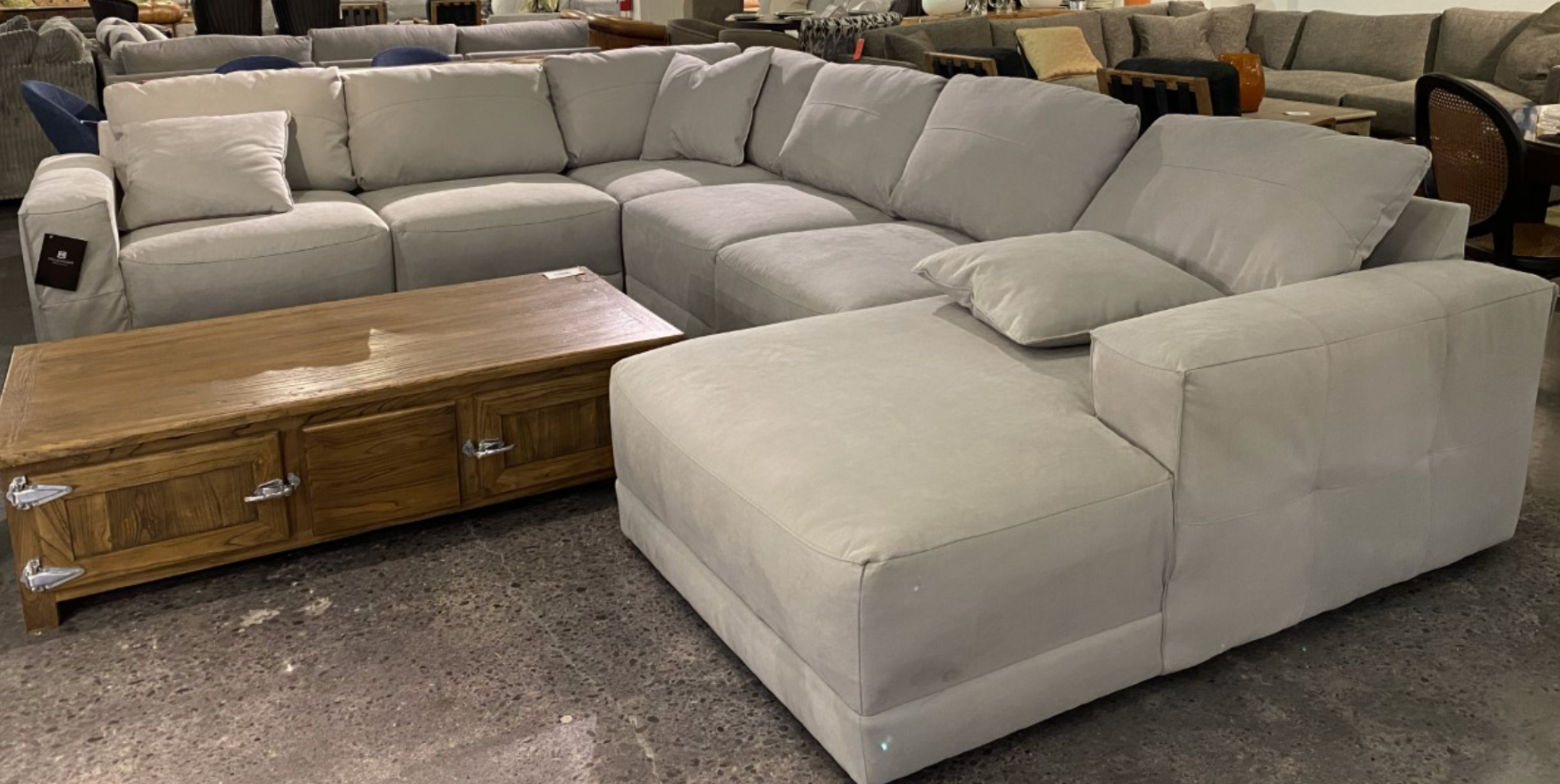 NEXT-GEN GAUCHO SECTIONAL