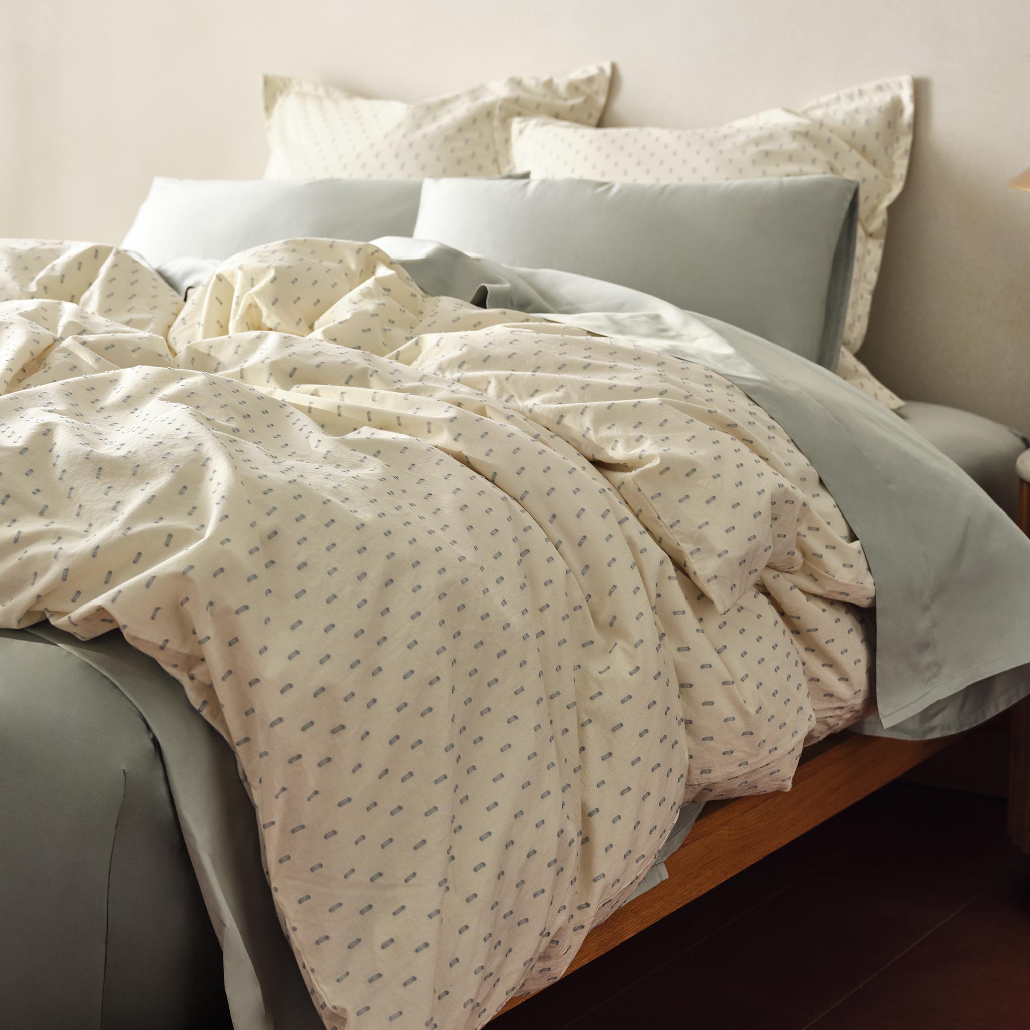 Clipped Dot Duvet Set