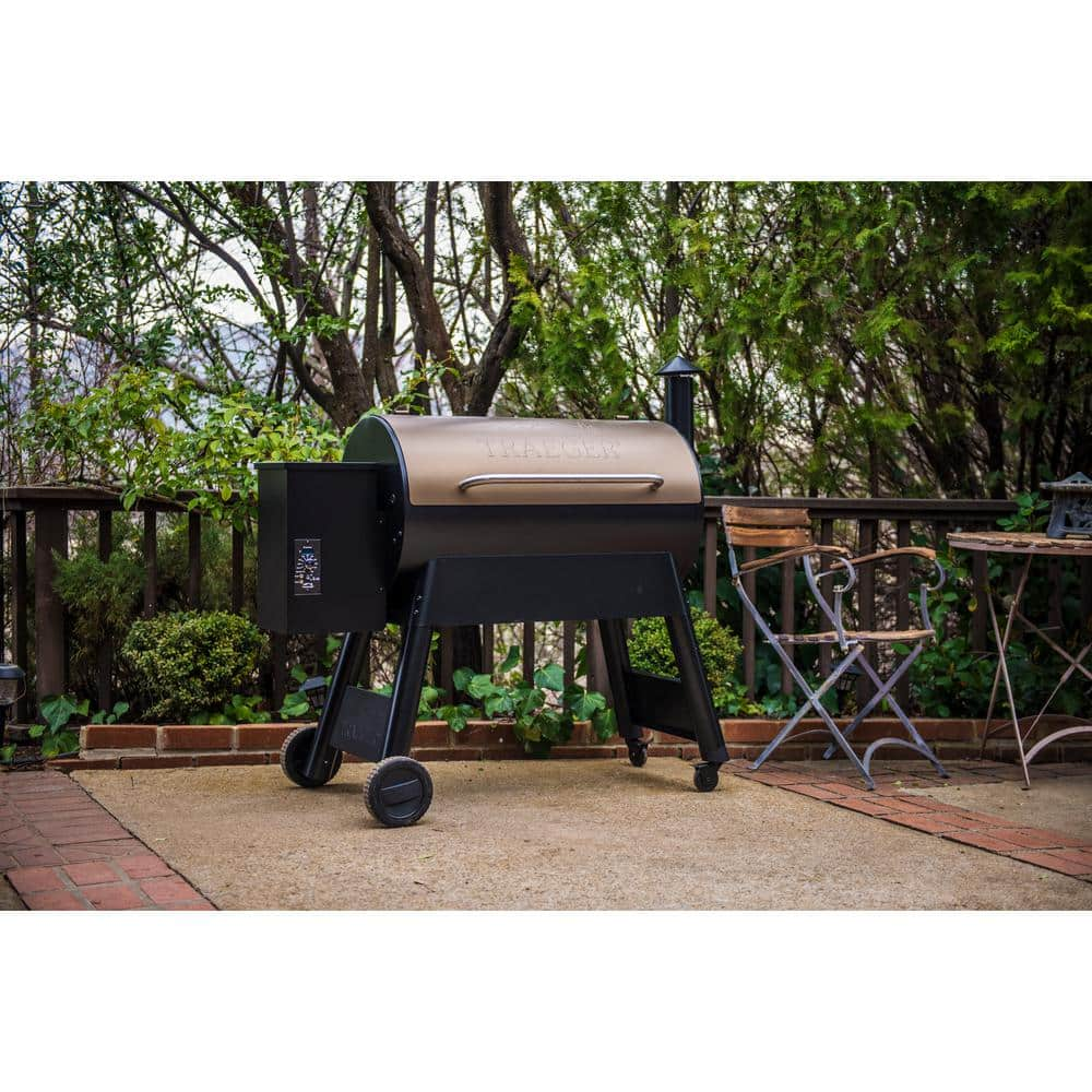 Traeger Pro Series 34 Pellet Grill in Bronze TFB88PZB